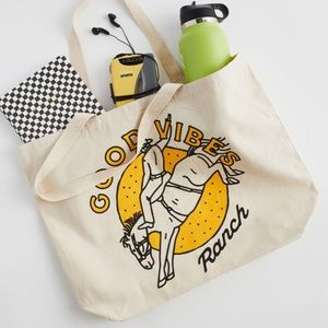Tote bag